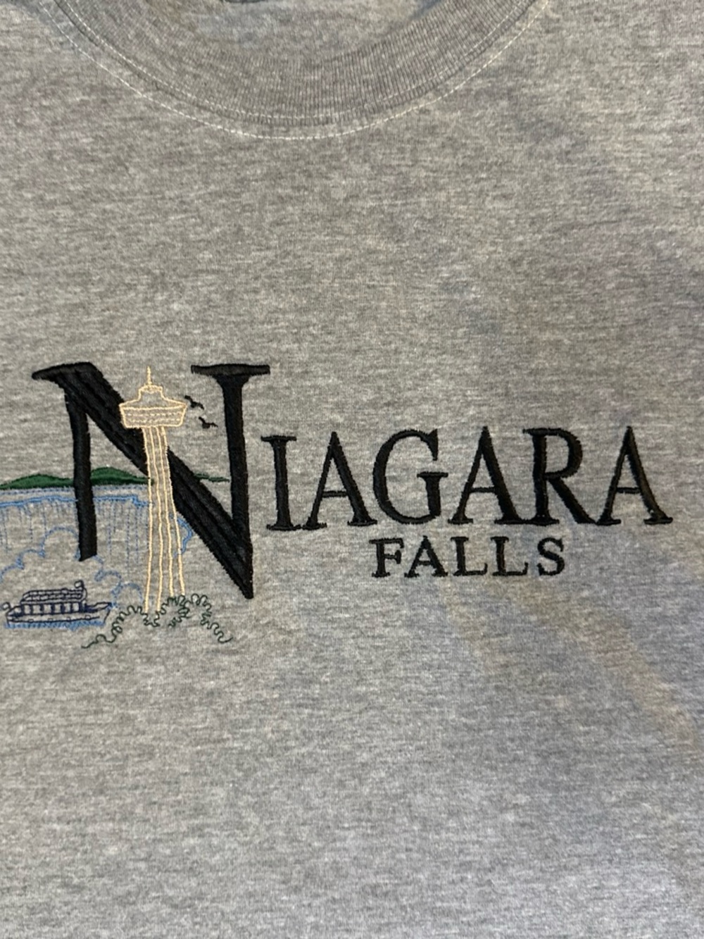Niagara Falls Embroidered Short Sleeve Tee - Gray